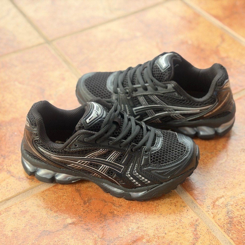 Size 6.5 Men’s And Women’s 8 - Asics Gel Kayano 14 Black and Silver Athletic